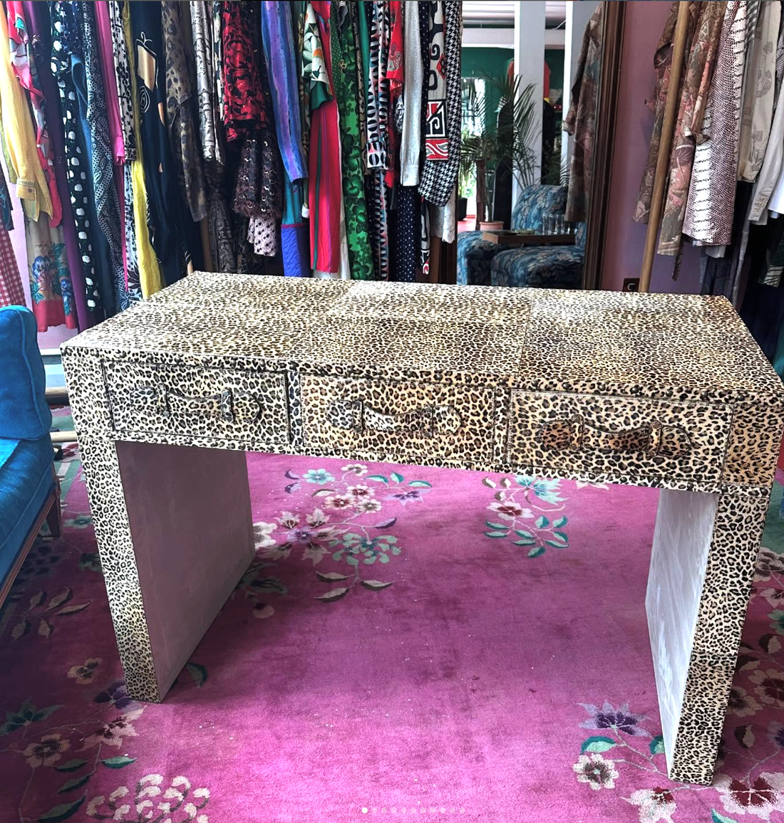 A Console Worthy of a Casiraghi