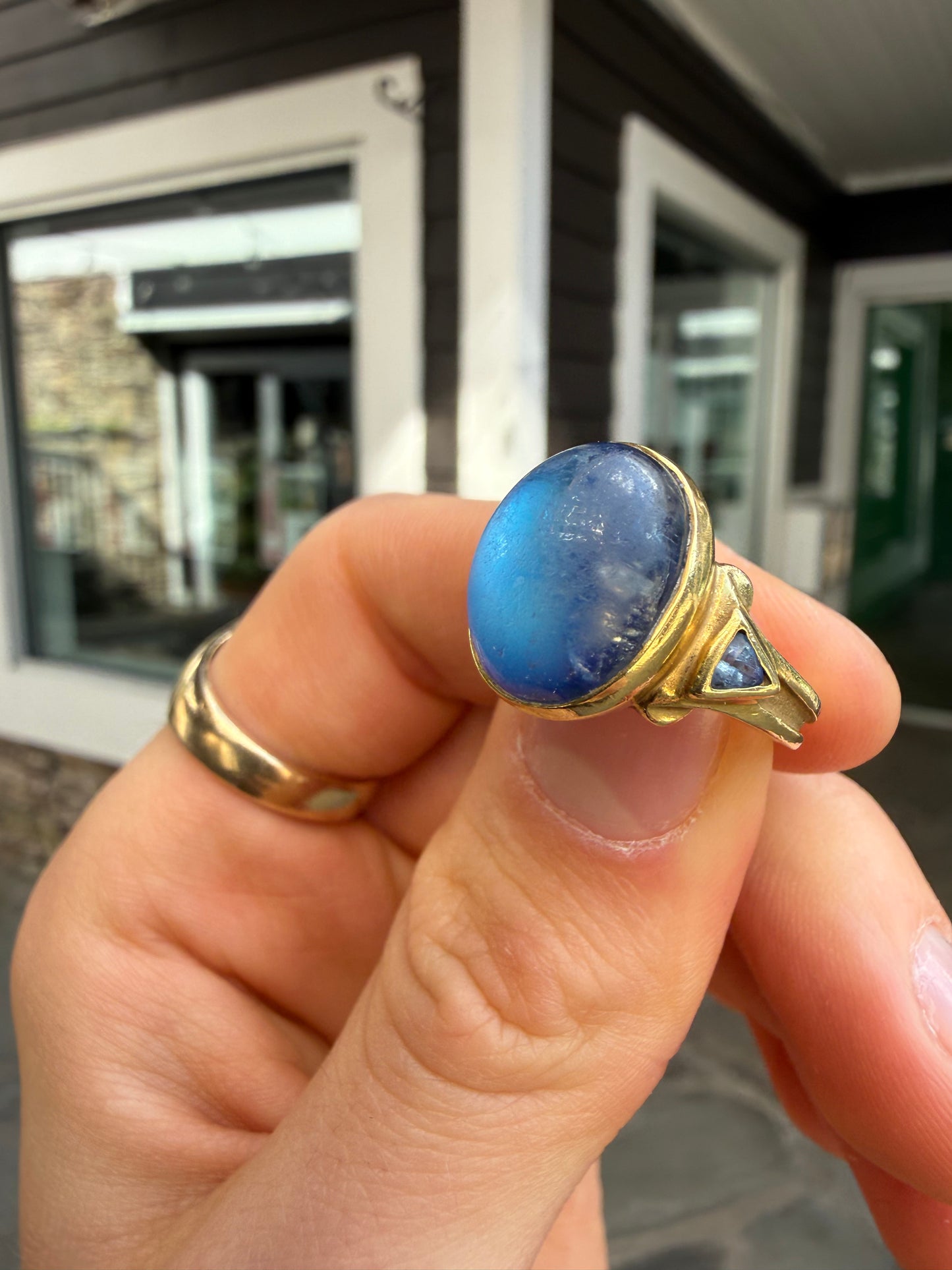 18K Labradorite and Sapphire Ring